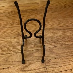 Black Metal Book Holder